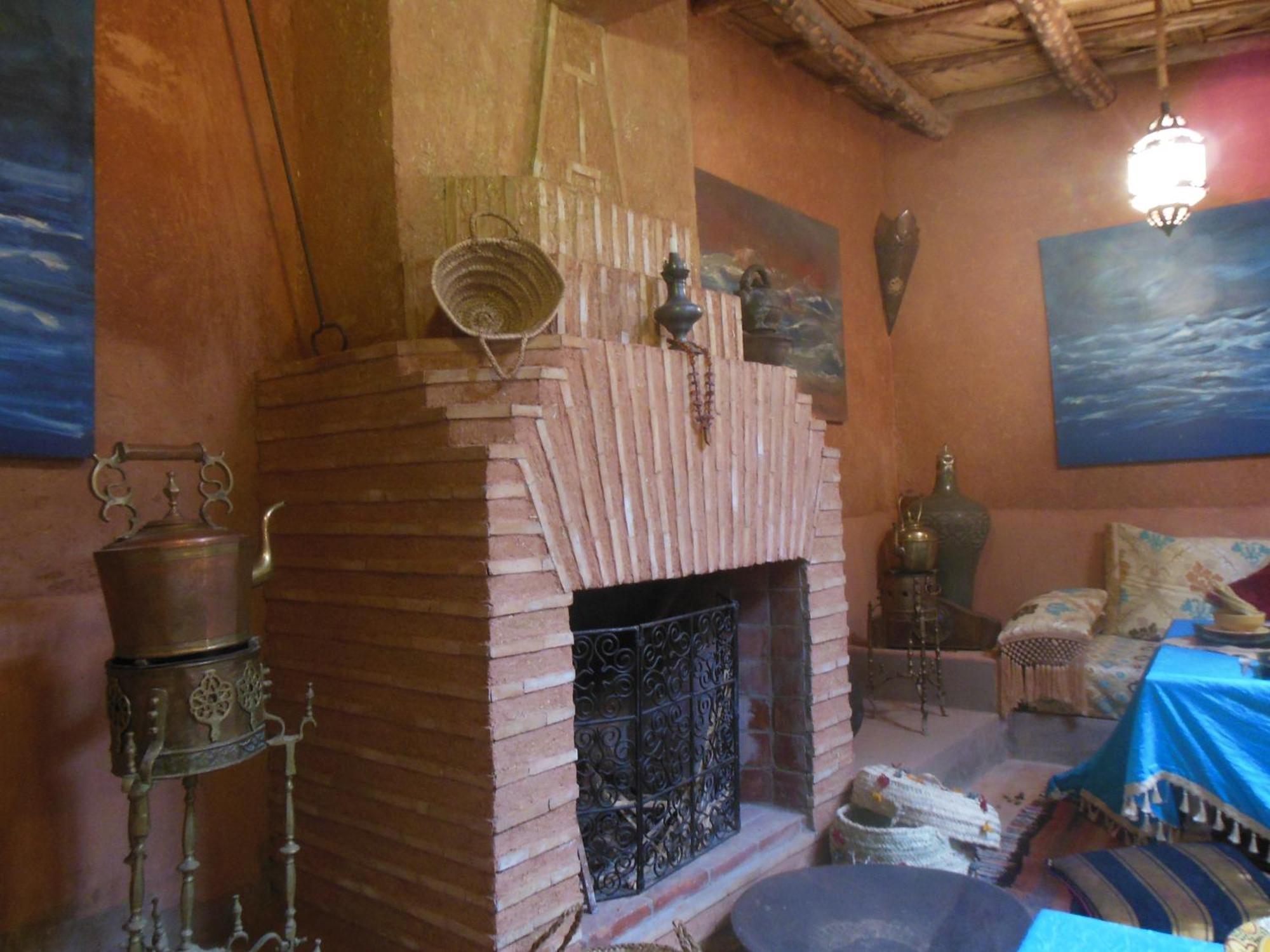 Bed and Breakfast Kasbah du Peintre à Ait Benhaddou Extérieur photo