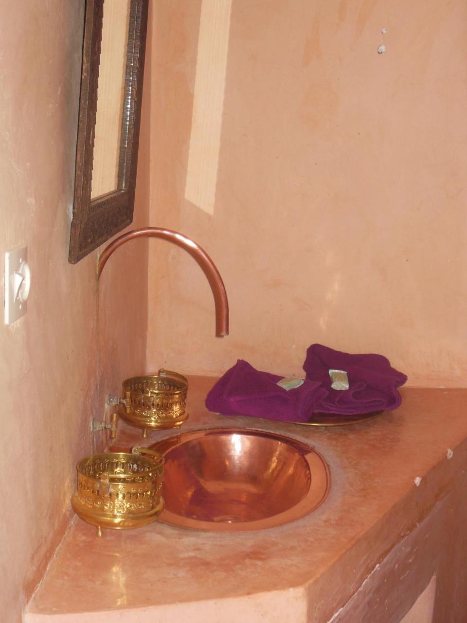 Bed and Breakfast Kasbah du Peintre à Ait Benhaddou Extérieur photo